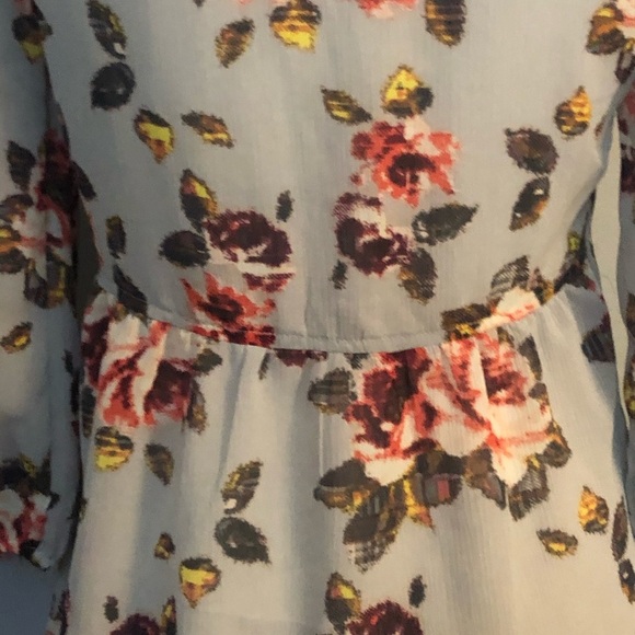 🌸3/$15 Princess Vera Wang Crepe Tunic - Picture 8 of 10